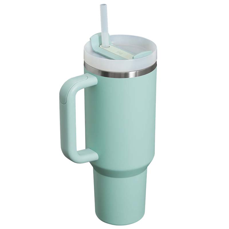 The 40oz Quencher H2.0 Flowstate™ Tumbler in Seafoam