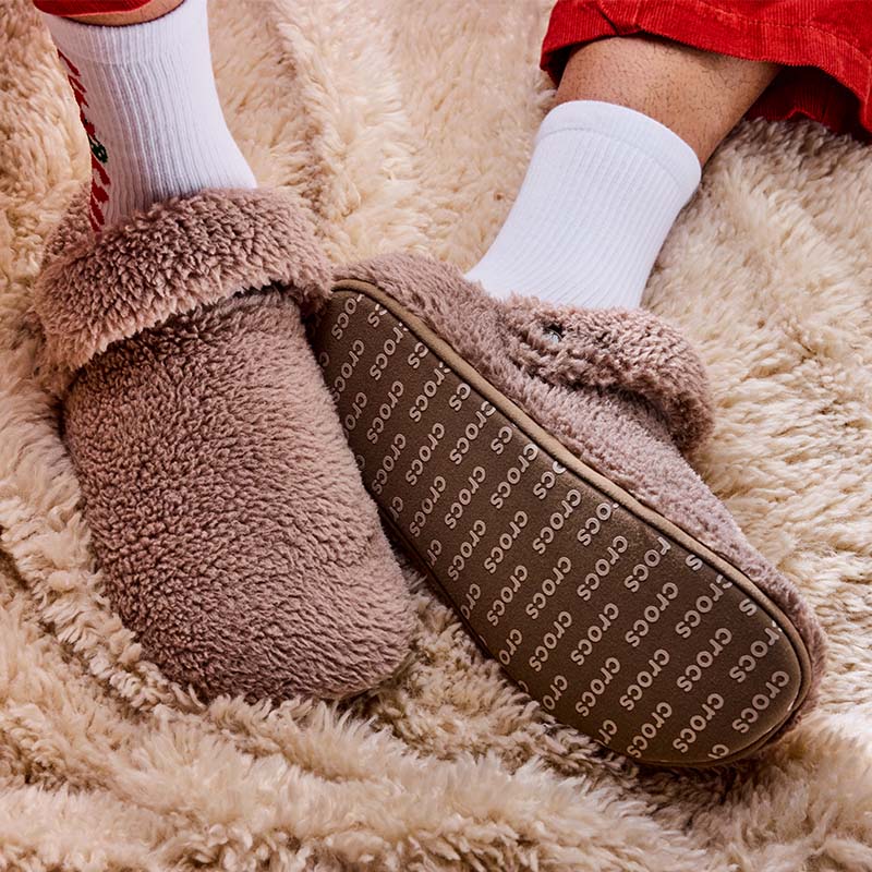 Women&#39;s Cozy Slipper in Mushroom