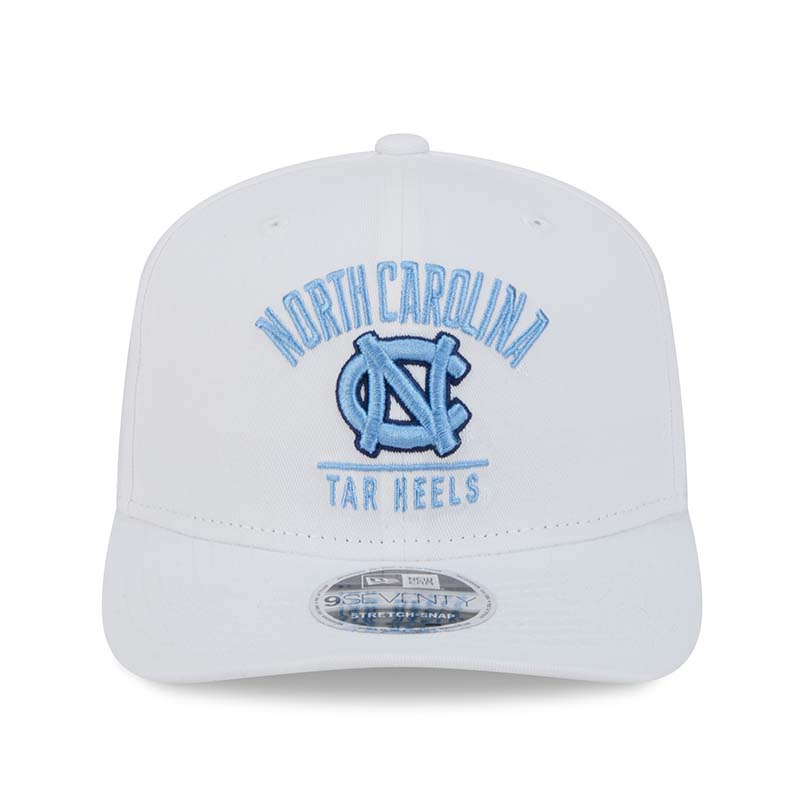 Front shot of New Era 9SEVENTY UNC Tar Heels Stretch Snap Hat