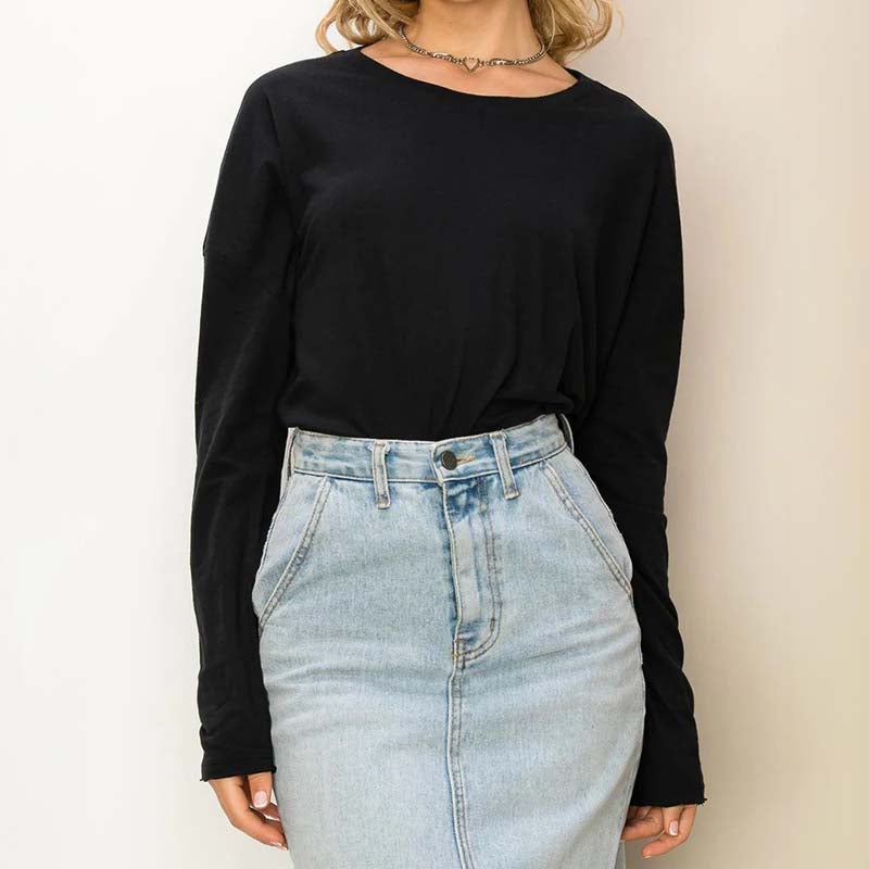 Boxy Crop Long Sleeve T-Shirt in black