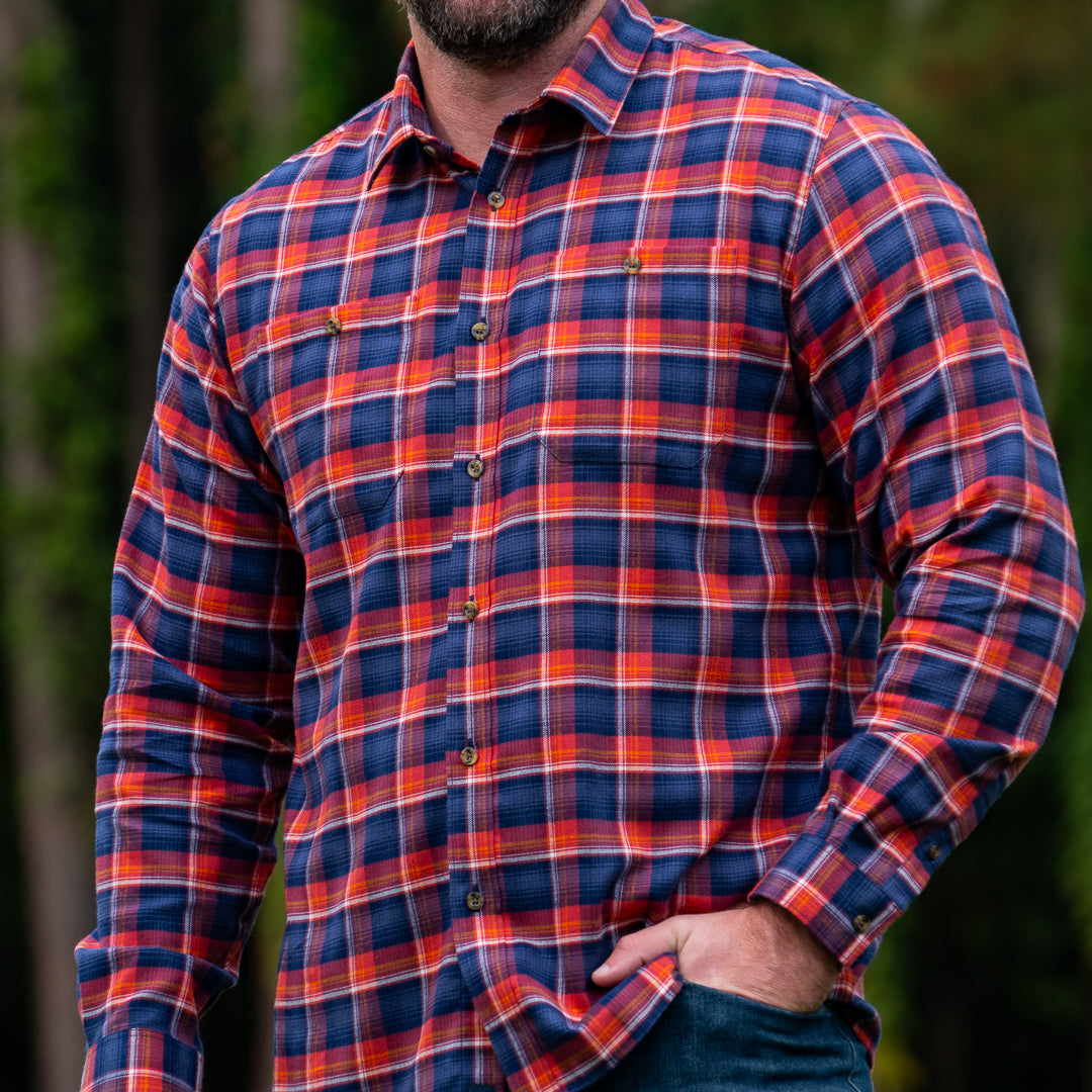 Harbor Flannel in Navy/Brick