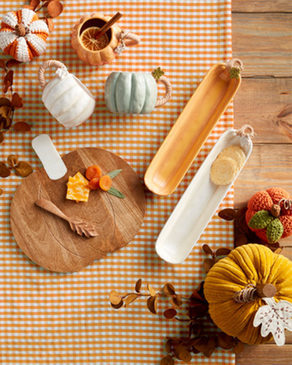 fall home decor place setting
