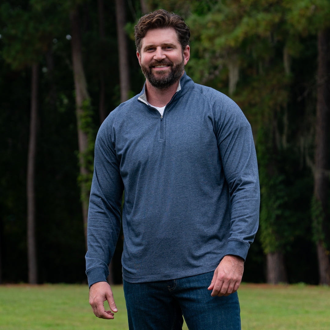 Mariner Quarter Zip Pullover in Navy