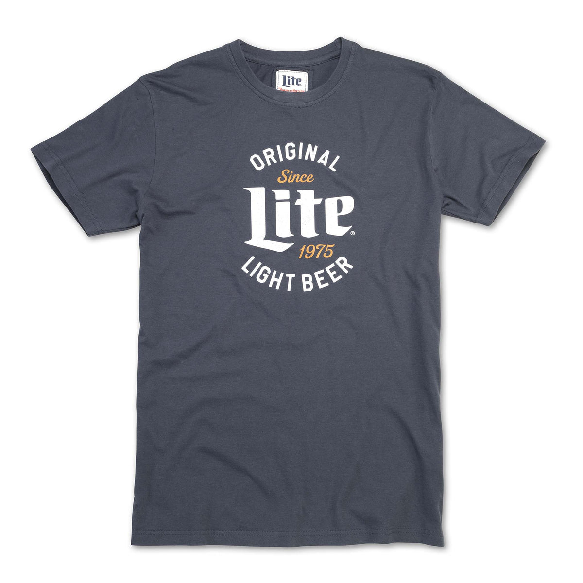 This American Needle Miller Lite short sleeve t-shirt features the iconic logo for a vintage vibe. Made from soft, breathable fabric, it&#39;s the perfect blend of comfort and style for any casual outing.  Color Navy, Sizes S-XXL, 100% cotton