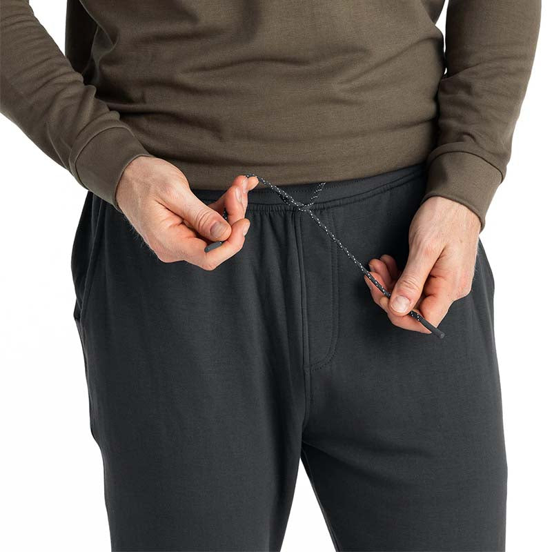 Bamboo Lightweight Fleece Jogger in black sand